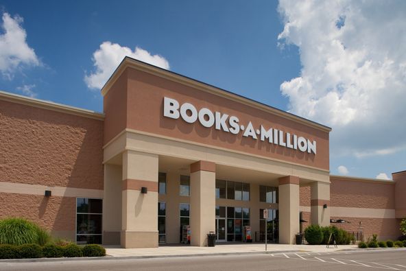 CLEVELAND TOWN CENTER : 4600 Paul Huff Parkway, Cleveland, TN 37312